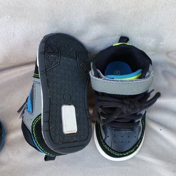 Little Velrco Sneakers - Picture 4 of 4